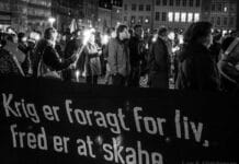 Aldrig mere Krystalnat! Krystalnats demonstration i København 9. november 2013. Foto: Lars Kjølhede Christensen. (CC BY-NC-ND 2.0).