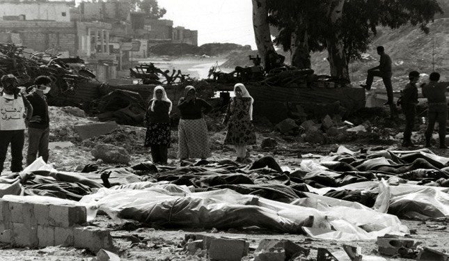 Billeder taget efter 9. april 1948 i Deir Yassin, hvor 120 zionistiske terrorister som led i Plan D gennemførte en massakre dræbte 254 beboere, mænd kvinder og børn. Fotokredit: https://english.palinfo.com/25214