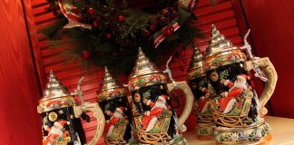 Christmas steins at Die Weihnachts Ecke (The Christmas Corner) in Germany Pavilion at EPCOT Center. Photo: Sam Howzit. (CC BY 2.0).