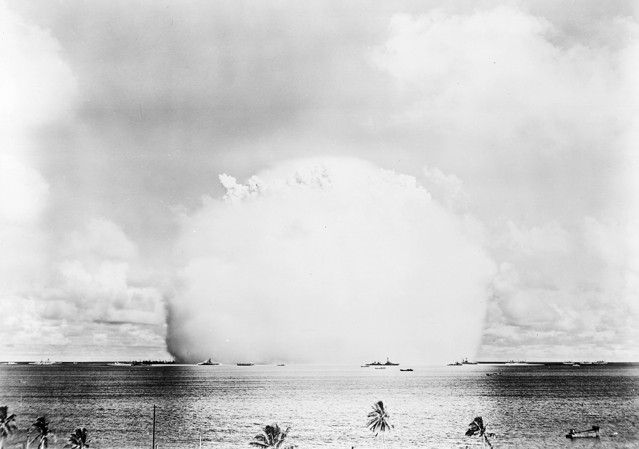 The atomic cloud during the "Baker" nuclear test at the Bikini atoll. 25 July 1946. Photo: U.S. Navy (photo 80-G-396231) Public Domain.