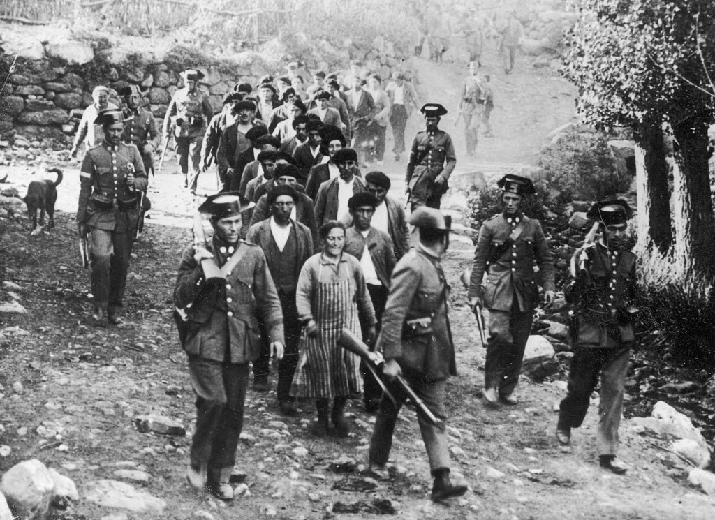 Column of Guardias Civiles during the 1934 Asturian Revolution, Brañosera, 8 October 1934. Photo: Concern Illustrated Daily Courier - Illustration Archive. Public Domain.