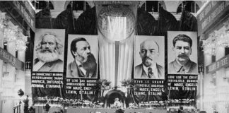 Kommunistisk Internationales vigtige 7. (og sidste) kongres fastlægger folkefrontsplitikken. se 25. juli nedenfor. Photo: Unknown. Public Domain.