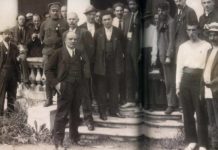 M. N. Roy (center) with Vladimir Lenin and Maxim Gorky and other delegates to the second Congress of the Communist International (1920).