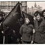 Batallón de la Muerte, known as CENTURIA ERRICO MALATESTA, in Barcelona in 1937, a formation made up of Italian anti-fascist exiles, mostly anarchists. Green uniform, black turtleneck sweater, black flag with skull and crossbones and a dagger at the belt, like the Arditi in the Great War and the Arditi of the people, 1937. Photo:  Unknown. Public Domain.