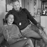 1950 Press Photo John Steinbeck and Third Wife Elaine Scott. Photo: ukendt (UPI). Public domain.