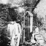 Postcard of Monte Verità Sanatorium; two men nude in nature; on the right Erich Mühsam, circa 1904. Photo: Unknown. Public Domain.