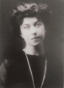 Aleksandra Kolontai, 1910. Photo: Ukendt. Public Domain.