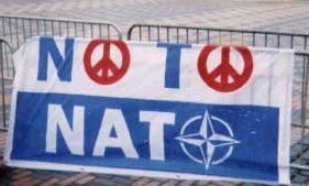 Fredsbanner mod NATO