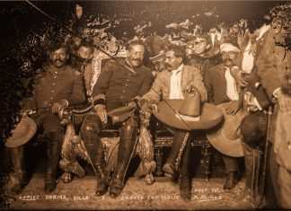 Tomás Urbina, Pancho Villa and Emiliano Zapata in the National Palace, Museum of the City of Mexico, Mexico City, Mexico. 6. december 1914. Fuente: Trabajo propio. Foto: M. Ramos. (CC BY-SA 4.0)