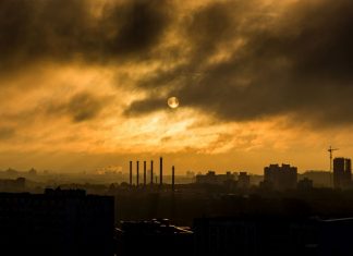 Photo by Anton Rusetsky on Unsplash. Sun Clouds at Sunset in Минск, Minsk, Belarus