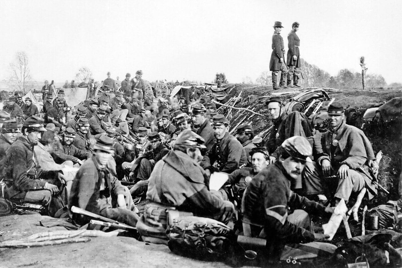 Union soldiers entrenched along the west bank of the Rappahannock River at Fredericksburg in the Battle of Chancellorsville. Photo: A. J. Russell. Public Domain.