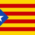 Catalanske seperatiskflag “Estalada”. By Huhsunqu – Own work, CC BY-SA 2.5, https://commons.wikimedia.org/w/index.php?curid=739696 Kilde: https://en.wikipedia.org/wiki/Estelada